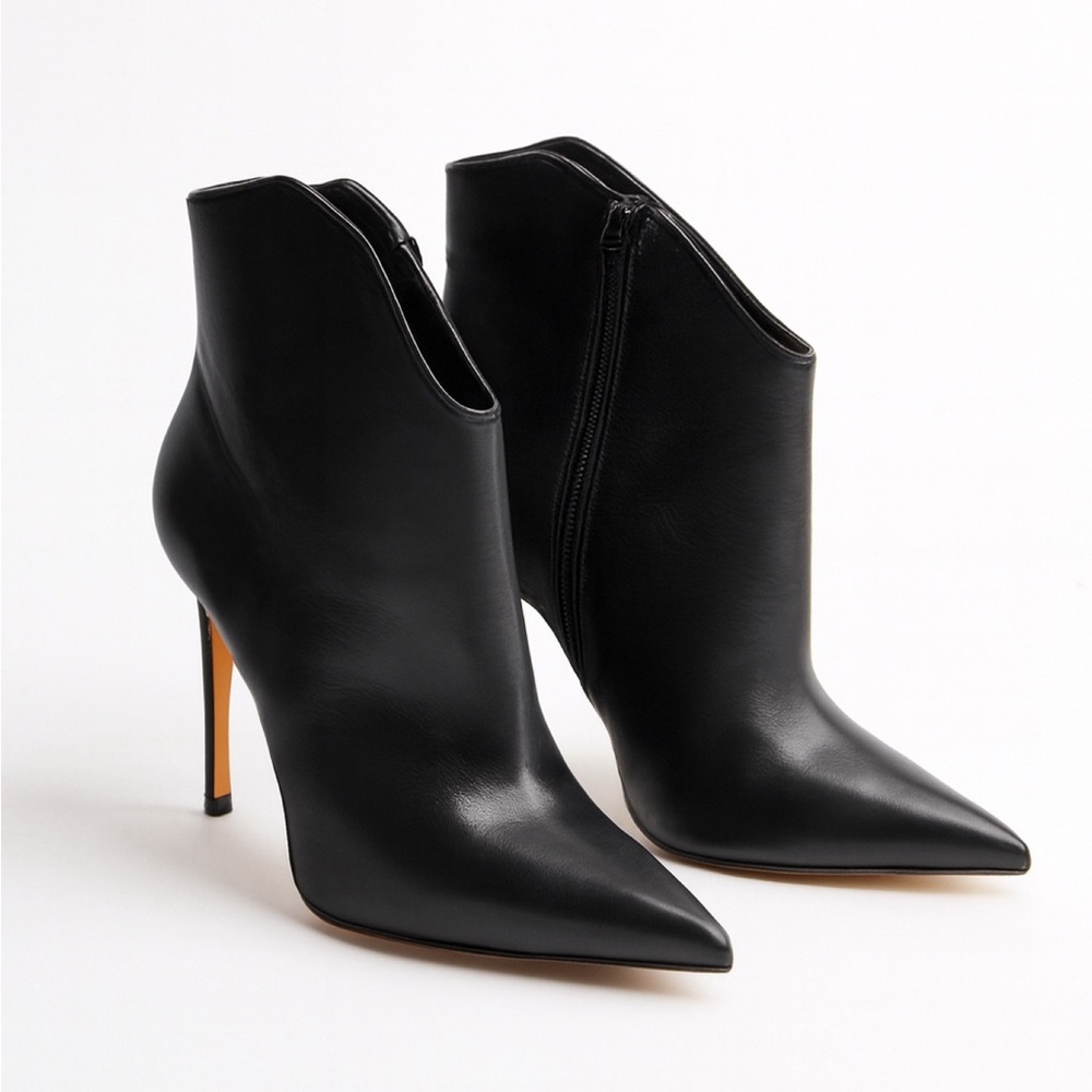 Aldo Sleek Black Heeled Boots - Picture 3 of 9